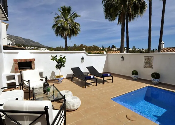 Townhouse With Pool Near Puerto Banus * Марбелья