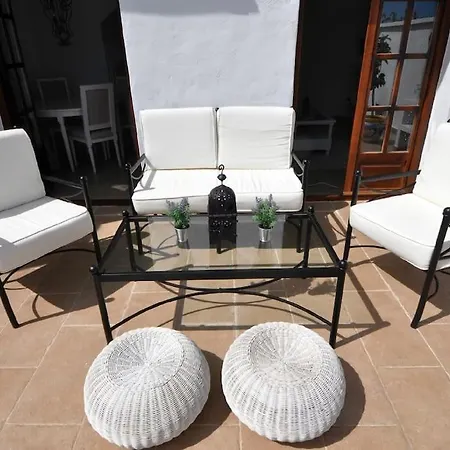 Townhouse With Pool Near Puerto Banus