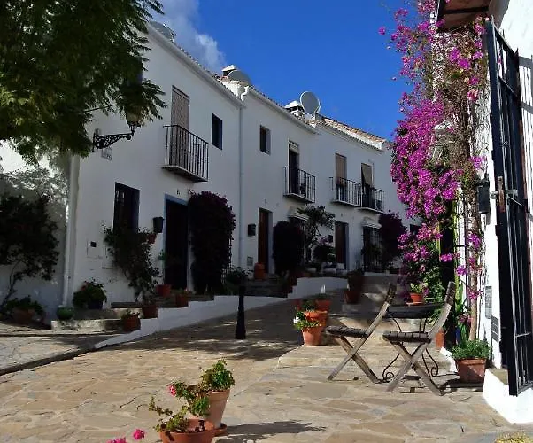 別荘 Townhouse With Pool Near Puerto Banus マルベーリャ