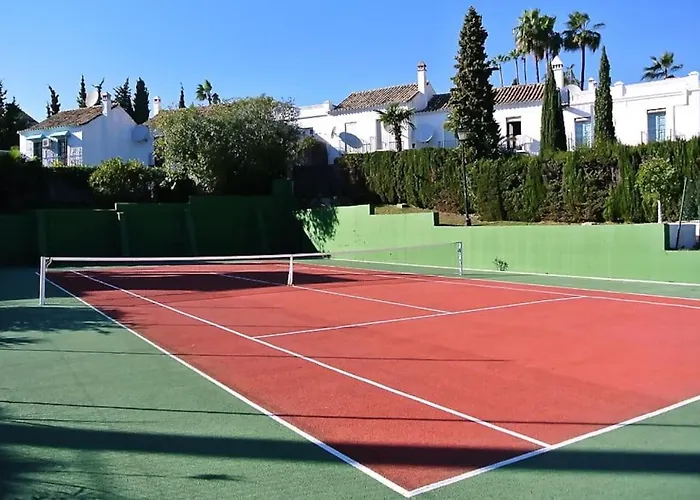 別荘 Townhouse With Pool Near Puerto Banus マルベーリャ