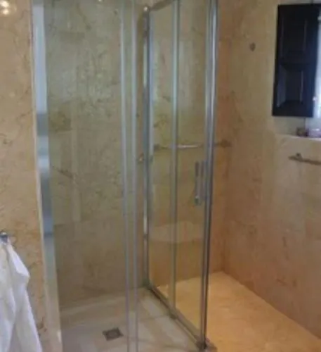 Townhouse With Pool Near Puerto Banus